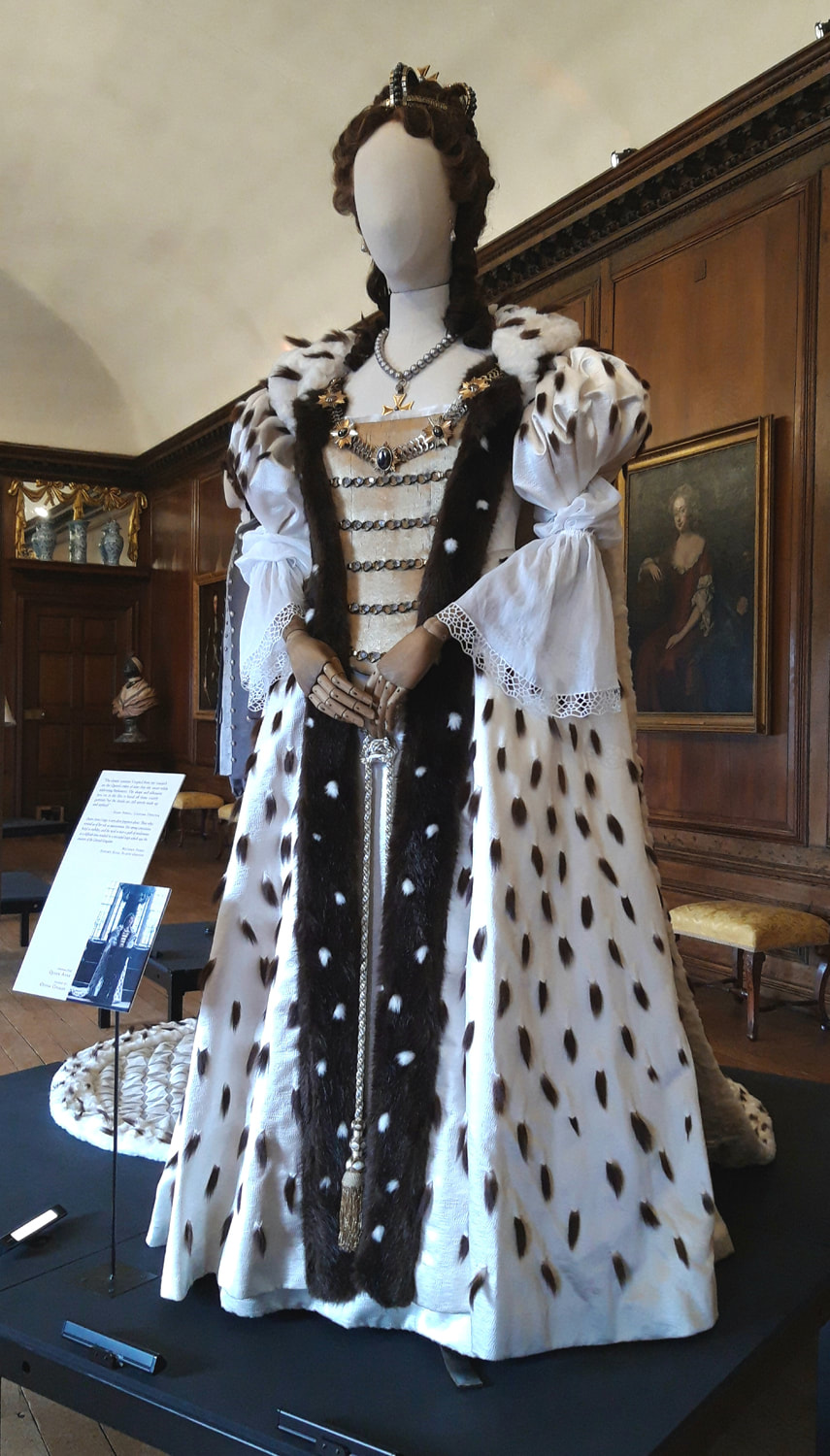 https://www.sparklemalarkey.co.uk/uploads/1/4/2/4/14247579/the-favourite-queen-anne-robes-front_orig.jpg